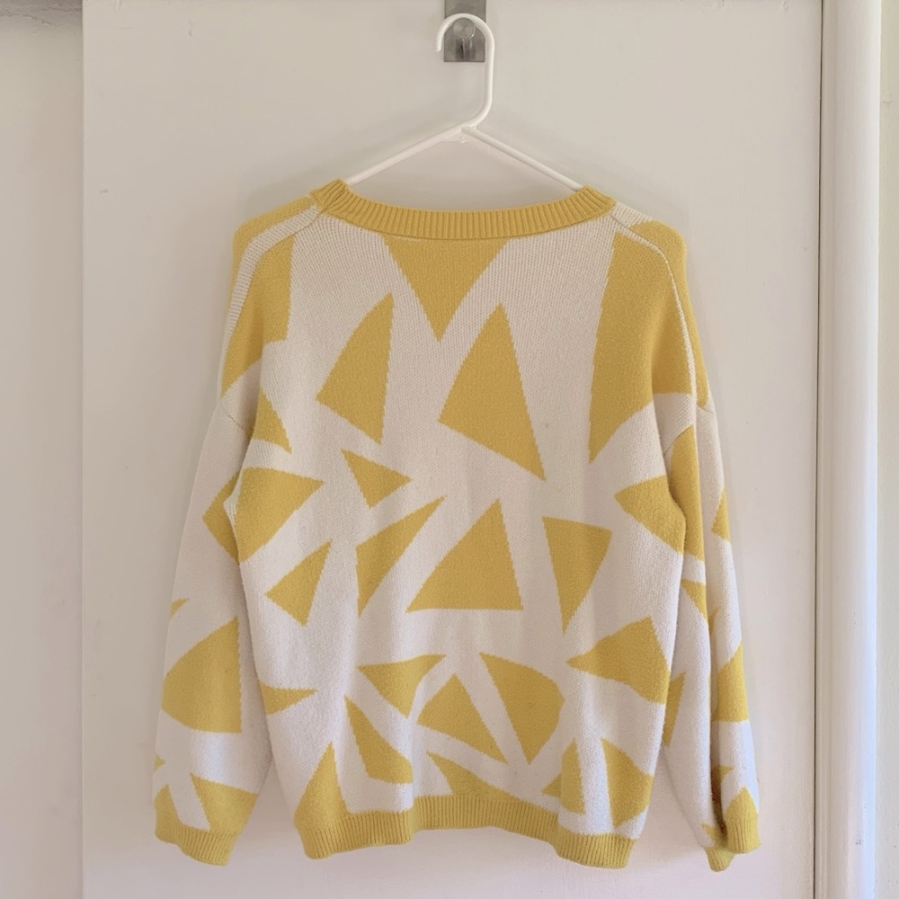 Oversized yellow geometric sweater